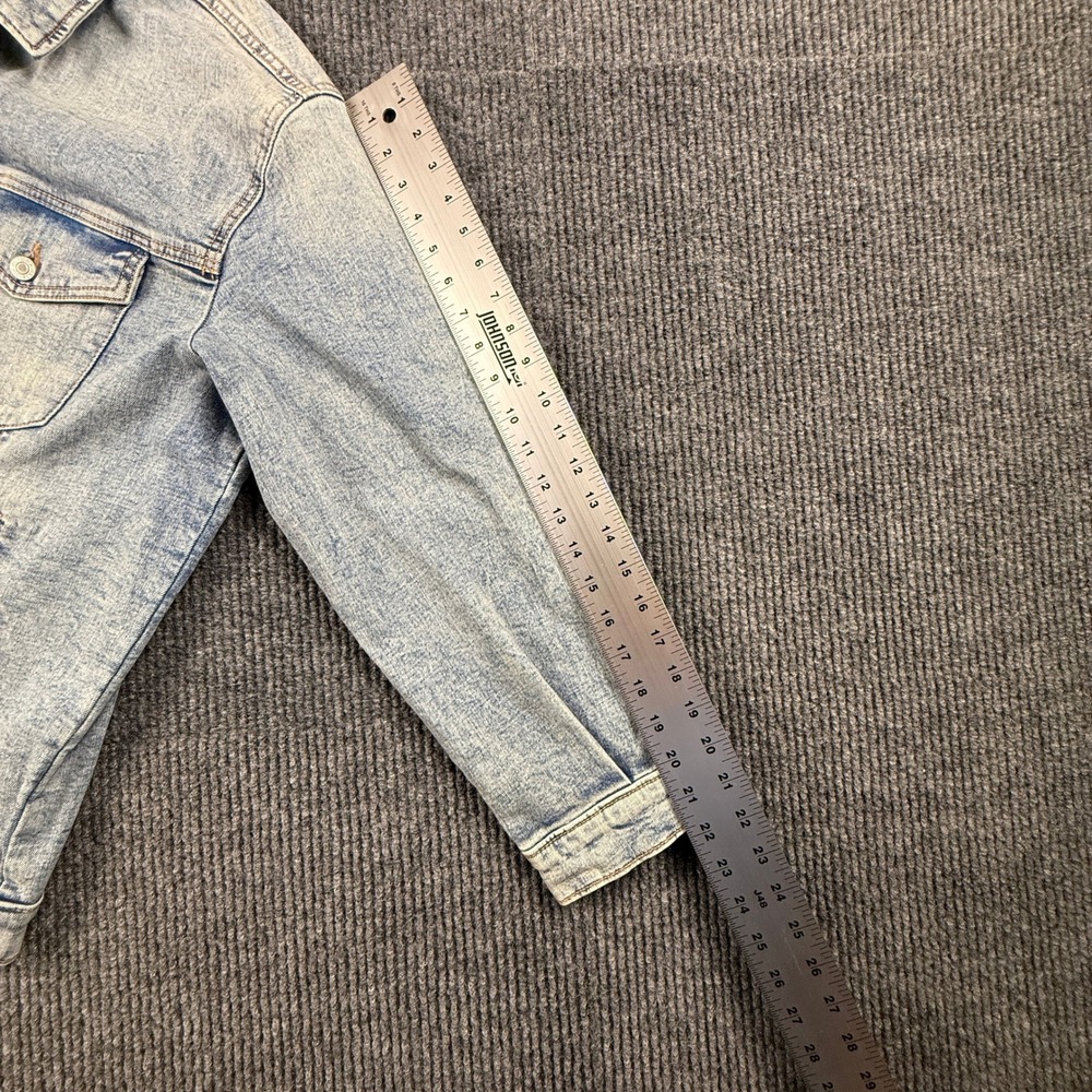 NWT Abercrombie & Fitch Womens Size Medium Light Wash Denim Jacket K1144-2116‎ - Picture 10 of 15